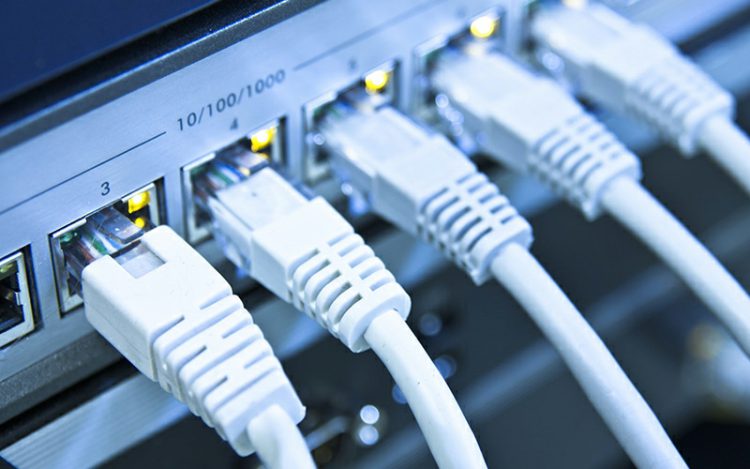 شبکه کردن دو کامپیوتر با کابل LAN