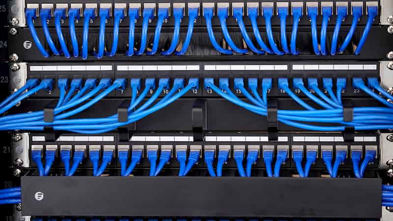 اصول و استاندارد های موجود جهت سازماندهی کابل های شبکه