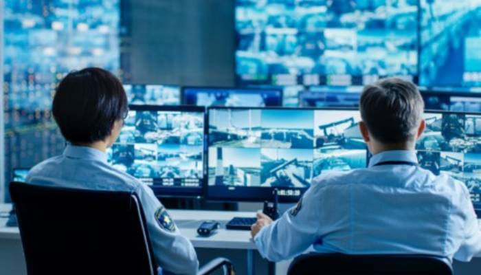 سیستم های مانیتورینگ اتاق سرور چه امکاناتی دارند